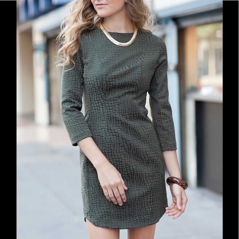 Paper crown Monroe dress in olive